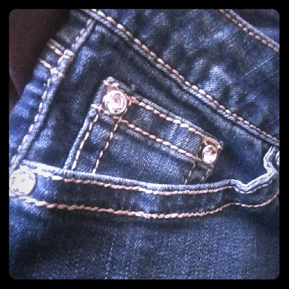 OUTFIT! JEANS AND TOP SIZE 13 & LARGE